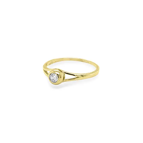 Gold Engagement Ring with Zircon