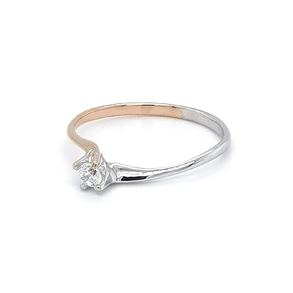 Engagement Ring with Zircon made of Combined Gold