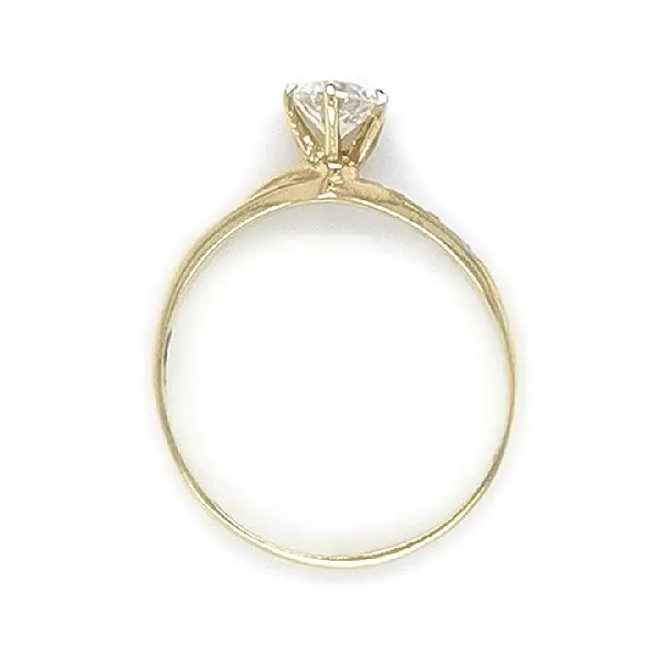 Engagement Ring with Zircones made of Combination Gold