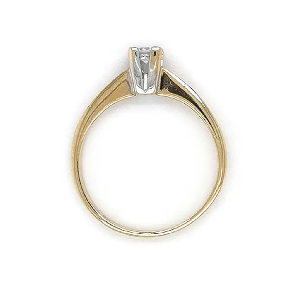 Engagement Ring with Zircon made of Combined Gold