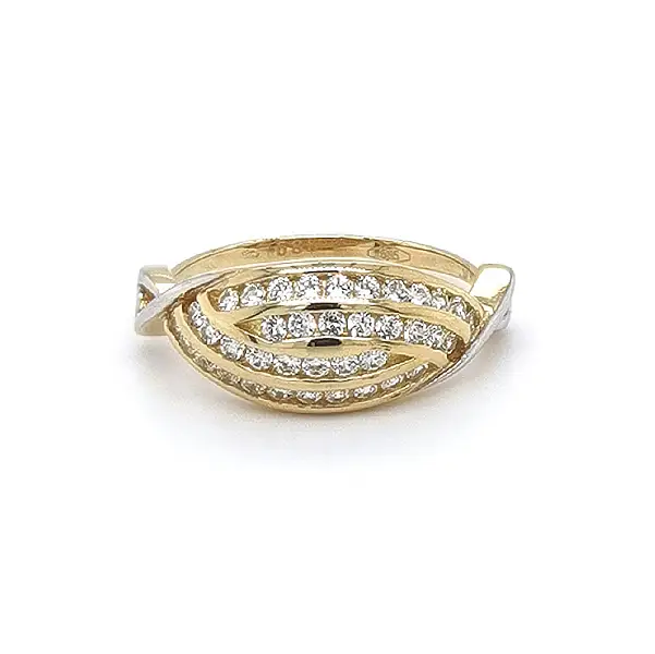 Ring with Zirconias in Gold Combination