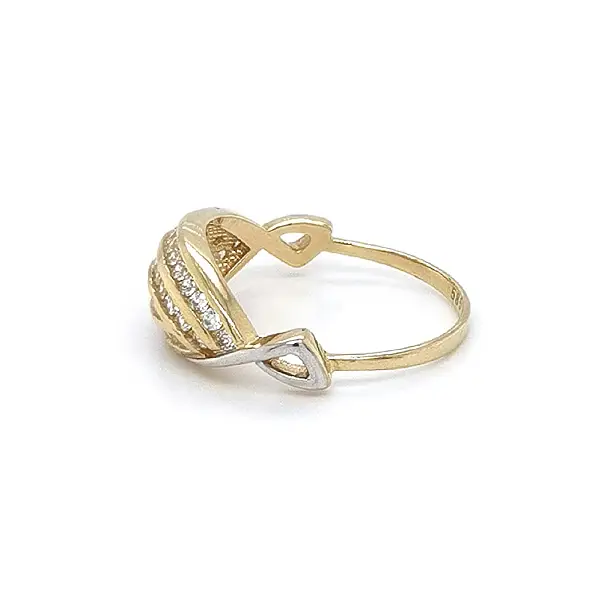 Ring with Zirconias in Gold Combination
