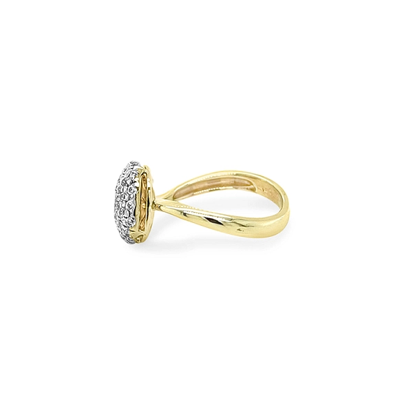 Gold Ring with Zircons