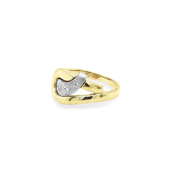 Gold Ring with Zircones made of Combined Gold