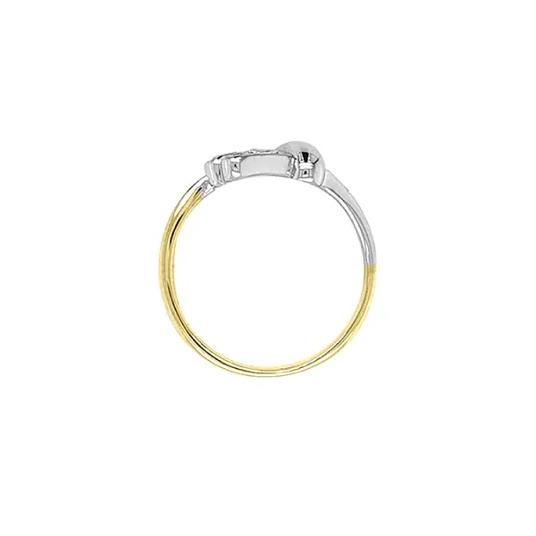 Gold Ring with Zircones made of Combined Gold