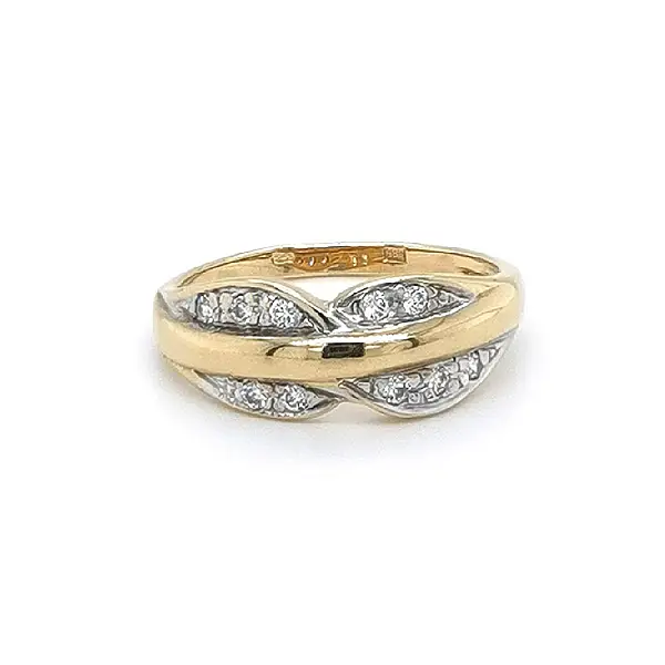 Gold Ring with Zircons