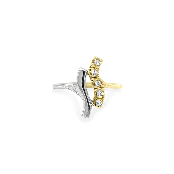 Gold Ring with Zircones made of Combined Gold