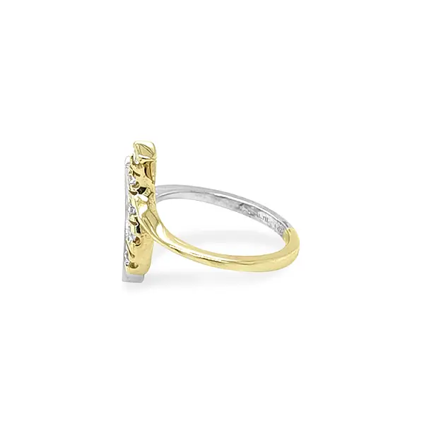 Gold Ring with Zircones made of Combined Gold