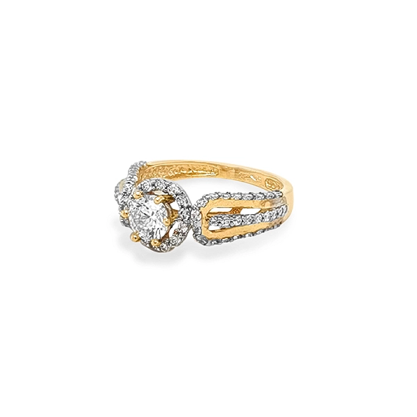 Gold Engagement Ring with Zircones