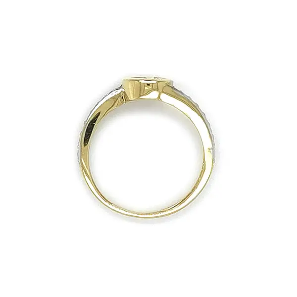 Gold Engagement Ring with Zircones