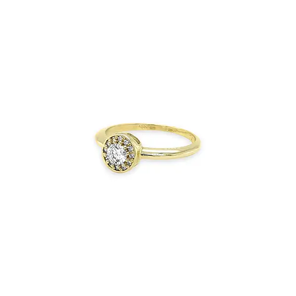 Gold ring with cubic zirconia