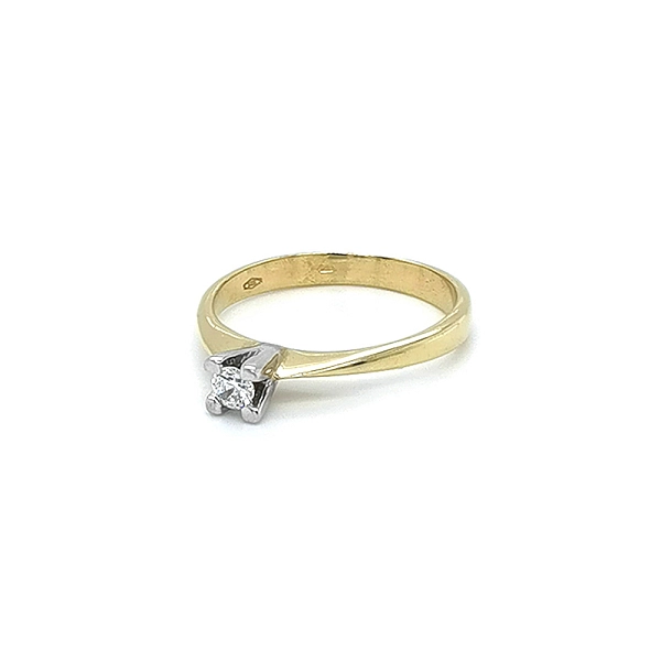 Engagement Ring with Zircon made of Combined Gold