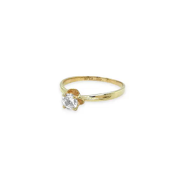 Gold engagement ring with cubic zirconia