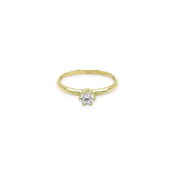 Gold engagement ring with cubic zirconia