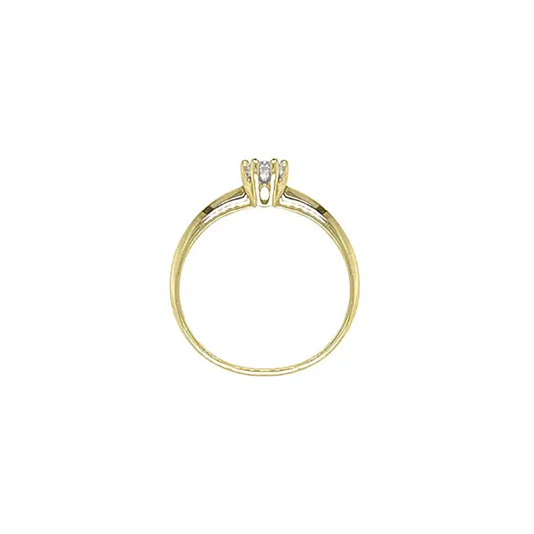 Gold engagement ring with cubic zirconia