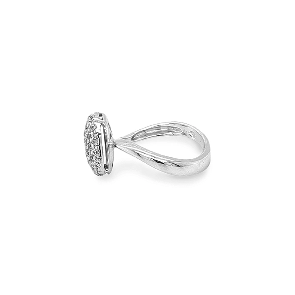 Gold Ring with Zircons