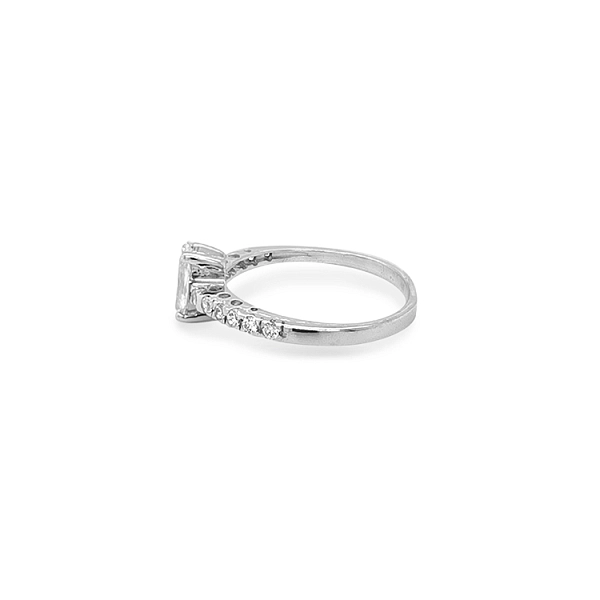 Gold Engagement Ring with Zircones