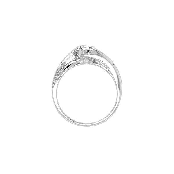 Gold Engagement Ring with Zircones