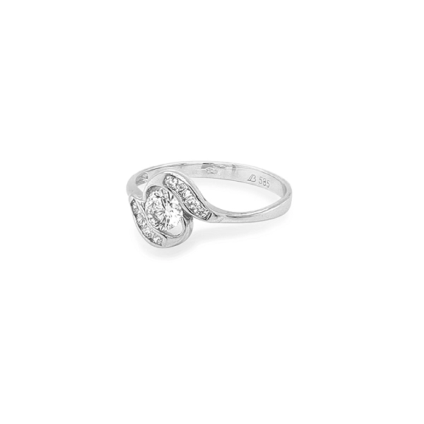 Gold Ring with Zircons