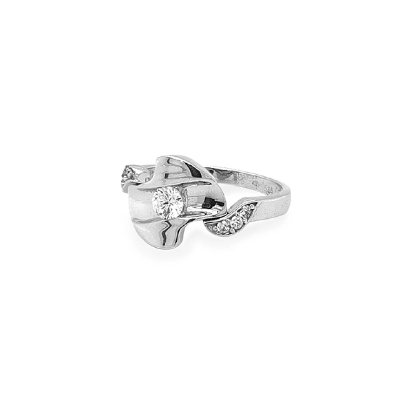 Gold Ring with Zircons