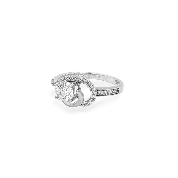 Gold Engagement Ring with Zircones