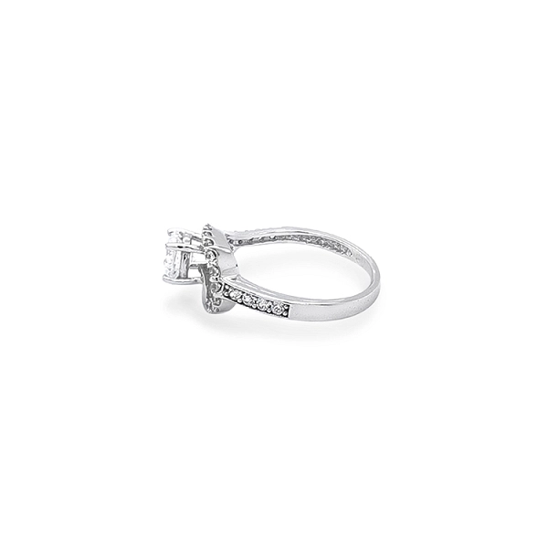 Gold Engagement Ring with Zircones