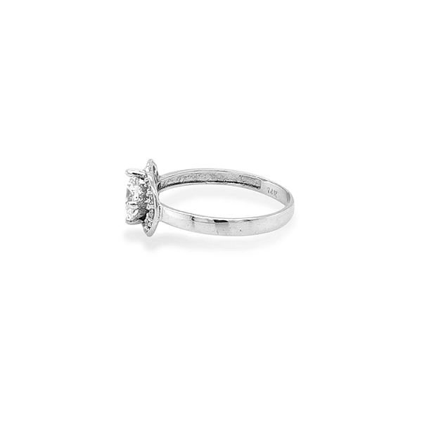 Gold Ring with Zircons