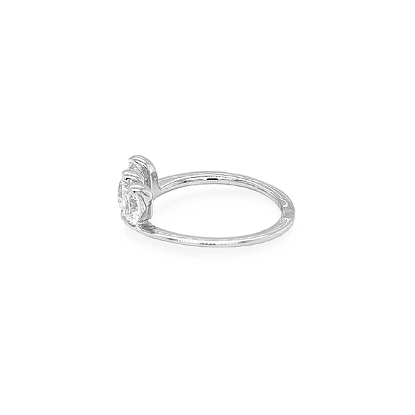 Gold Ring with Zircons
