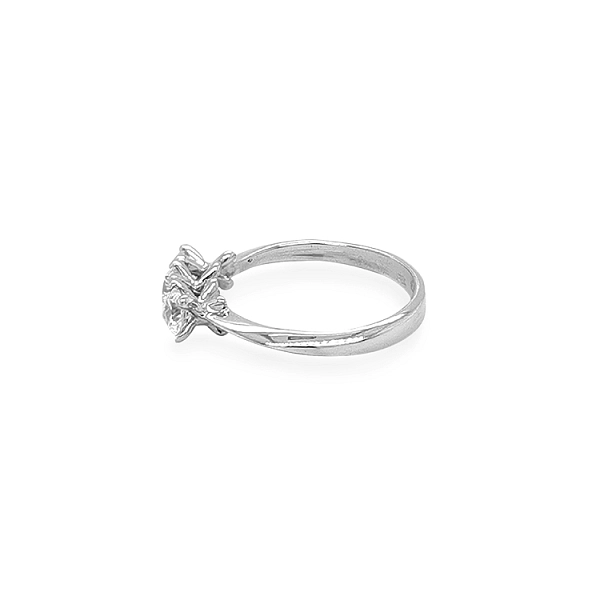 Gold Ring with Zircons