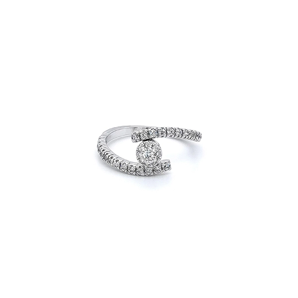 Ring with White Gold Zircons