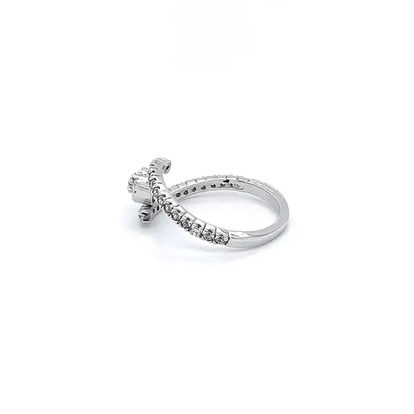 Ring with White Gold Zircons