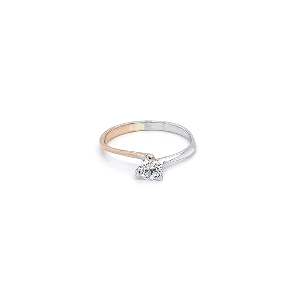 Engagement Ring with Zircon made of Combined Gold