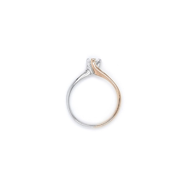 Engagement Ring with Zircon made of Combined Gold