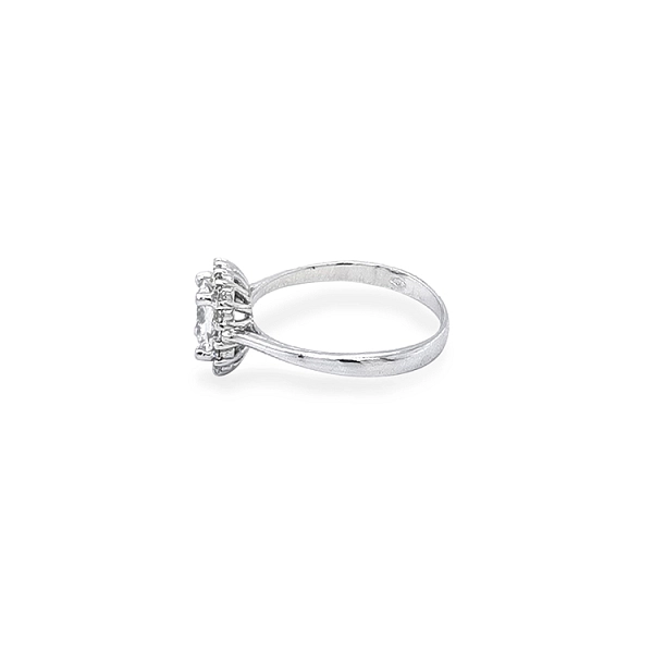 Gold Engagement Ring with Zircones