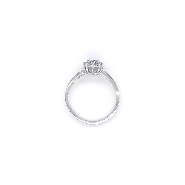 Ring with White Gold Topaz
