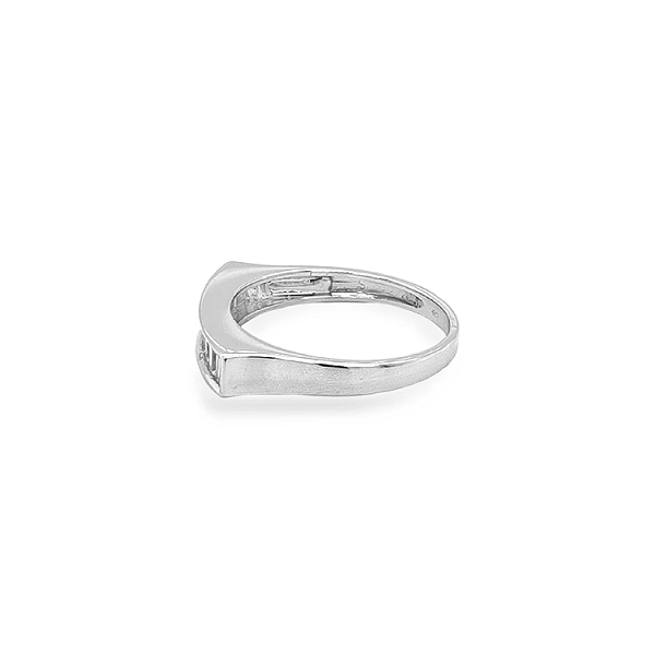 Gold Ring with Zircons