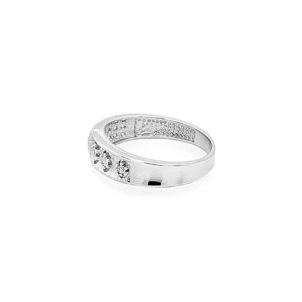 Gold Ring with Zircons