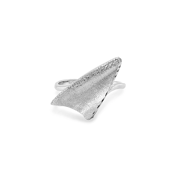Gold Ring with Zircons