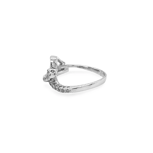 Gold Ring with Zircons