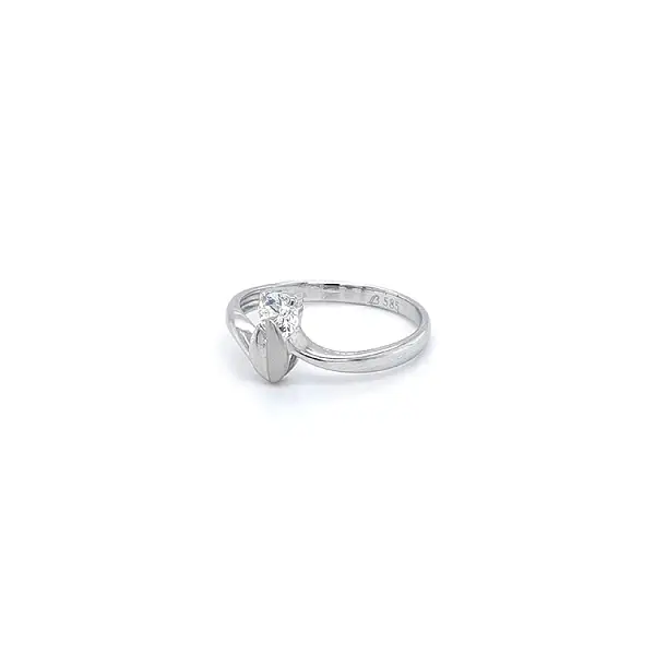 Ring with Zircon from White Gold