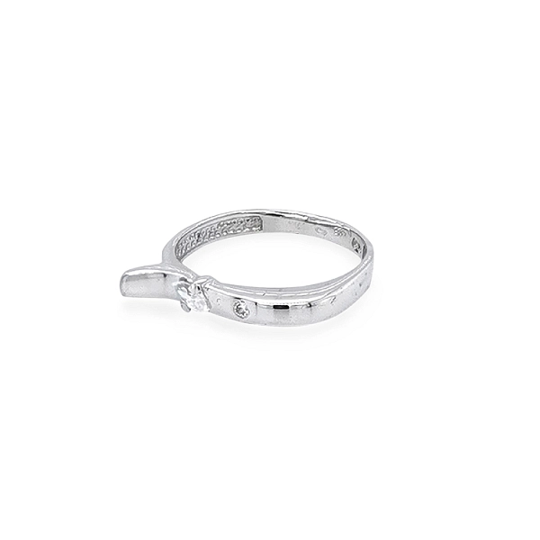 Gold Ring with Zircons