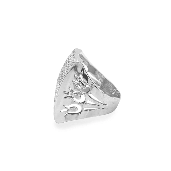 Gold Ring with Zircons