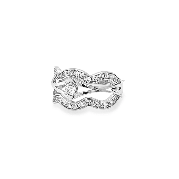 Gold Ring with Zircons