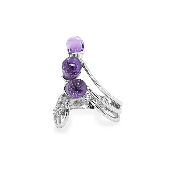 Ring with White Gold Amethyst