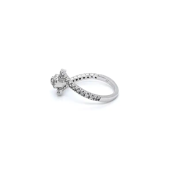 White Gold Sapphire Ring