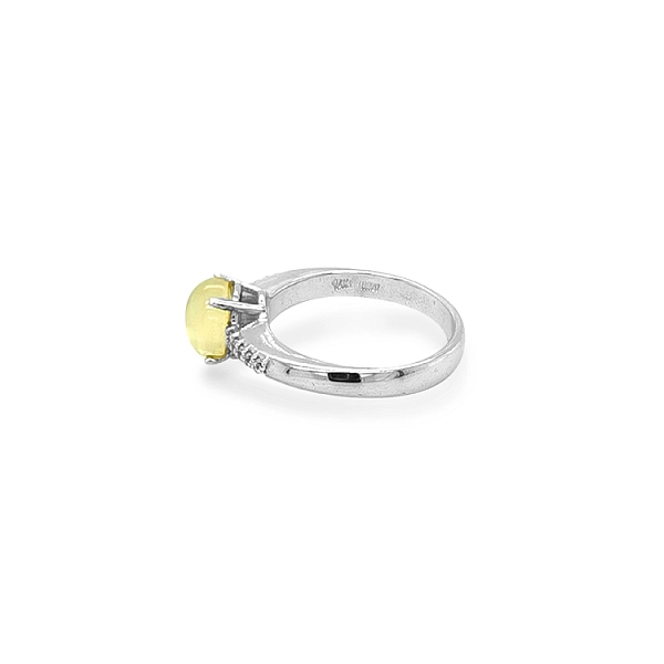 Gold Ring with Quartz and Zirconias