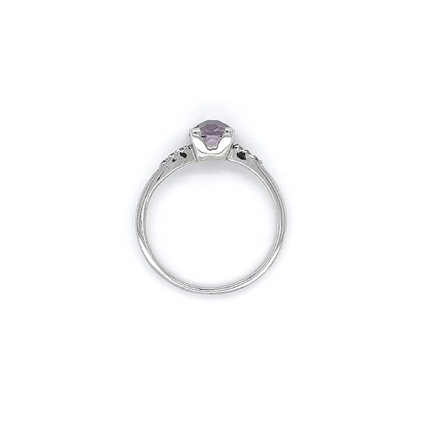 Ring with White Gold Amethyst