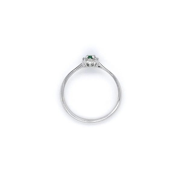 White Gold Emerald Ring