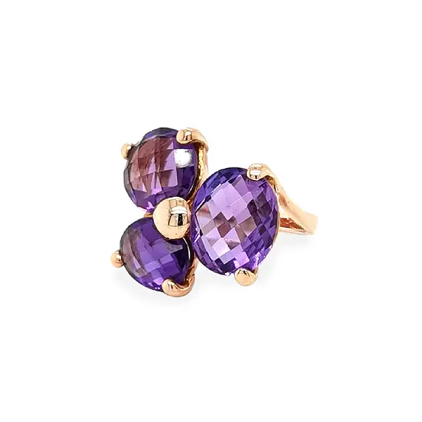 Gold Ring with Amethysts