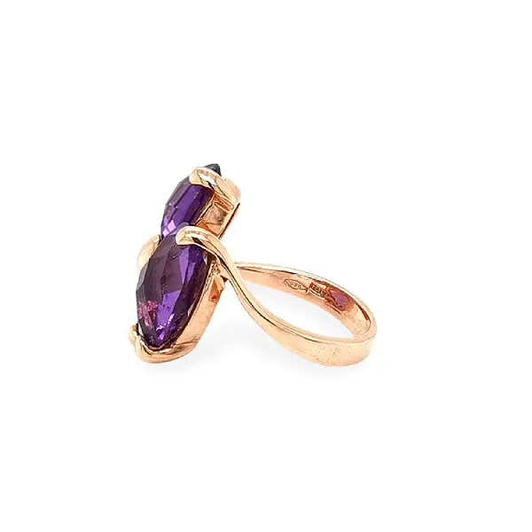 Gold Ring with Amethysts